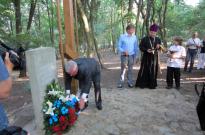  Освещение братской могилы русских солдат в Мронгово.